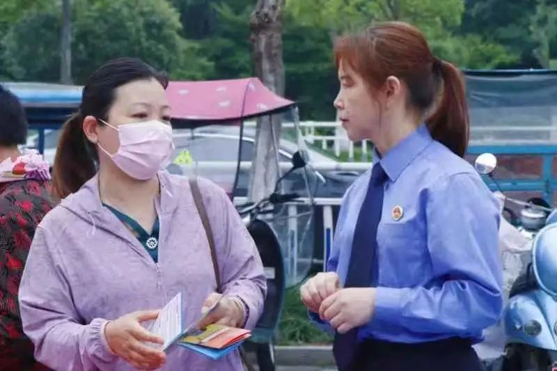 【美好生活·民法典相伴】湾沚检察普法宣传有“典”不一样