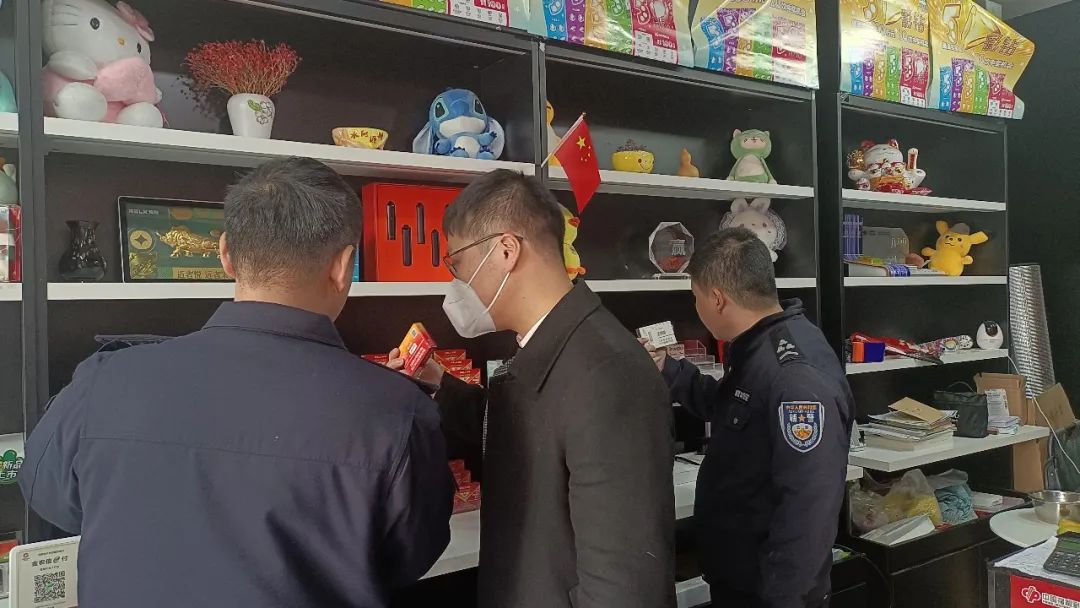 共护“无烟青春”——弋江区检察院联合多部门开展“电子烟”专项检查